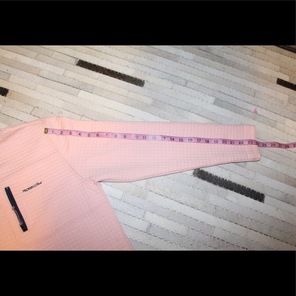 Properly Tied Delta Pullover - Picture 5 of 11